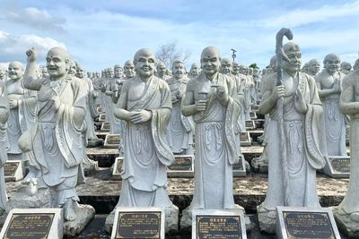 Cuma Rp5 Ribu Bisa Lihat 1000 Patung Buddha ala di China, Ide Wisata Imlek Murah Meriah