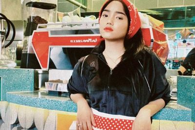Judesnya Fuji Cosplay Pakai Outfit Pelayan Karen s Dinner, Livy Renata: U Kerja Sana?