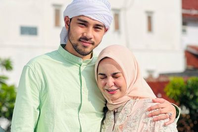 Achmad Megantara Siap Jadi Ayah, Sigap Temani Istri yang Hamil Besar Cek Kandungan