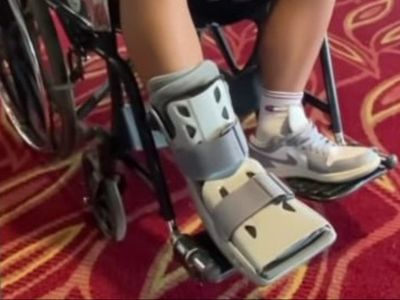 Terhenti di Malaysia Open 2023 Akibat Cedera, Siti Fadia Silva Pakai Sepatu Robot!