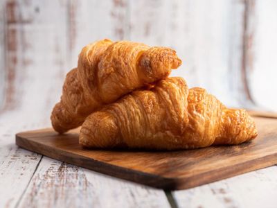 Resep Basic Plain Croissant Mudah Dibuat, Pemula Bisa Bikin!