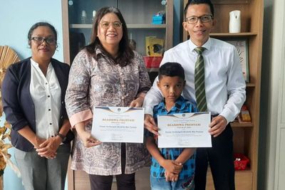 Bahagianya! Bocah NTT Juara Lomba Matematika Dunia Dapat Beasiswa hingga SMA dari Idolanya