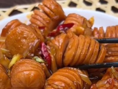 Ide Bekal Besok Pagi, Resep Tumis Sosis Bikinnya Cuma 10 Menit