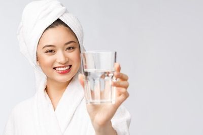 Minum Air Putih Menyehatkan Tubuh tapi Cek Sudah Aman Belum?