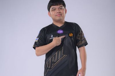 RRQ Acil Masih Dapat Dukungan Agar Tak Keluar dari RRQ Hoshi, Fans: Kami Butuh Hiburan