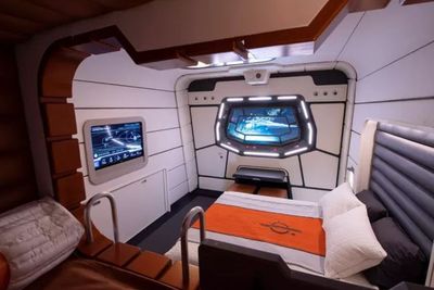Disney Batalkan Sejumlah Pemesanan Tamu di Hotel Mewah Star Wars, Ternyata Gara-gara Ini