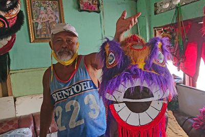 Sosok Pak Pong, Satu-satunya Perajin Barongsai di Yogya Ternyata Bukan Keturunan Tionghoa