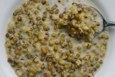 Dokter Anak Minta Posyandu Tidak Lagi Kasih Bubur Kacang Hijau ke Anak, Kenapa?