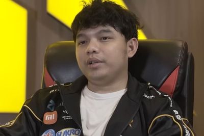 No Happy Ending: Perdebatan Fans RRQ Hoshi Masih Berlanjut Meski Acil Sudah Keluar