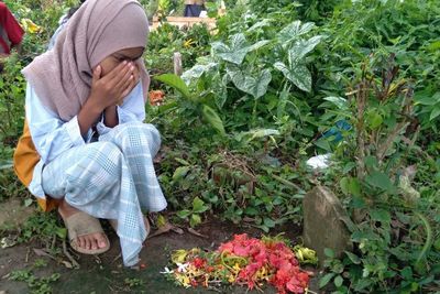 Ziarah Makam Setiap Jumat Manis, Tradisi Sakral Sejak Zaman Nenek Moyang: Maknanya Apa?