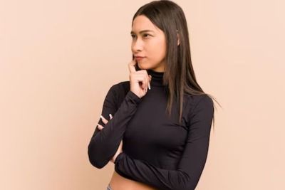 Chin Up Bukan Berarti Kamu Sombong, Ini Artinya Ladies!