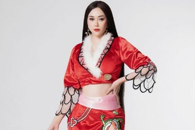 Aura Kasih Cosplay Jadi Boa Hancock One Piece, Bikin Jiwa Para Wibu Bergetar