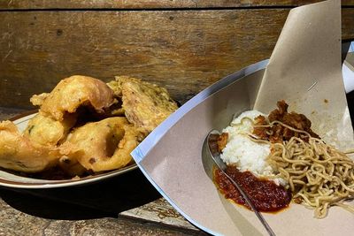 Seker Bu Margono: Kuliner Malam Ponorogo Isinya Cuma Nasi Kering, Tempe, dan Sambal
