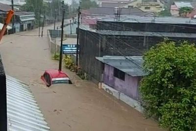 Parahnya Banjir Manado, Airnya Setinggi Orang Dewasa Harta Benda Tak Terselamatkan