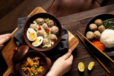 Ngidam Kuliner Enak? Intip Rekomendasi William Wongso di Aplikasi Ojol