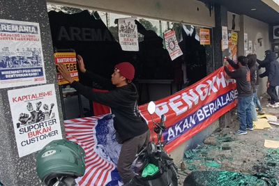 Usai Kantornya Dirusak, Arema FC Siap Dialog dengan Aremania