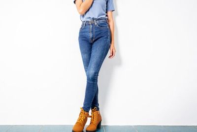 Tren Berubah, Celana Skinny Jeans Gak Populer Lagi?