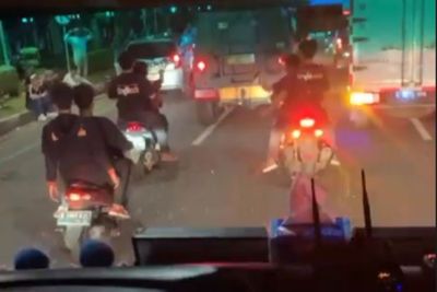 Respect! Jakmania Kawal Bus Persikabo 1973 Usai Dikalahkan Persija Jakarta