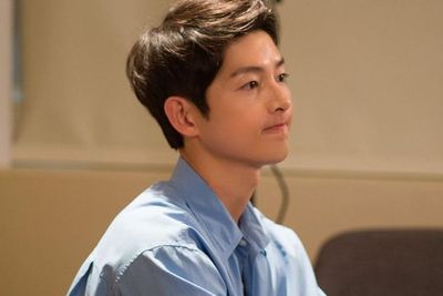 Potret Baby Face Song Joong Ki si Calon Ayah, Nikahi Pacar yang Hamil