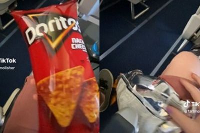 Akun Tiktok Ini Bagikan Video Meledak nya Snack di Pesawat, Kok Bisa?
