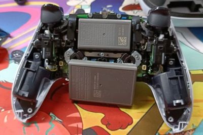 Kontroler DualSense Edge PS5 Punya Baterai 33% Lebih Kecil Dibanding Kontroler PS5 Biasa