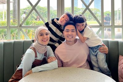 Terlalu Dimanja saat Kecil, Anak Pertama Nycta Gina Harus Jalani Terapi Rutin
