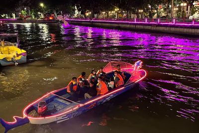 Bukan Dolly! Wisata Perahu Kalimas, Jadi Andalan Hiburan Malam Warga Surabaya Terbaru