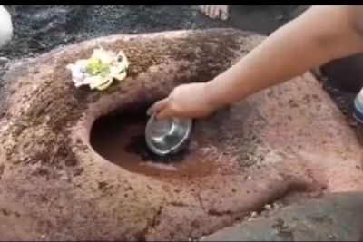  Heboh Kemunculan Batu Yoni di Pantai Watu Klotol Bali, Konon Bisa Buat Wanita Subur