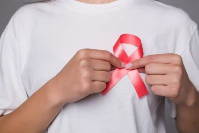 Kisah Kiky Sembuh dari Kanker Payudara: Lewat Tangan Dokter, Tuhan Menyertai Pengobatanku