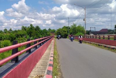 Cerita Mistis Hantu Putri Cantik di Jembatan Karangsemi, Ternyata Dulunya Kerajaan