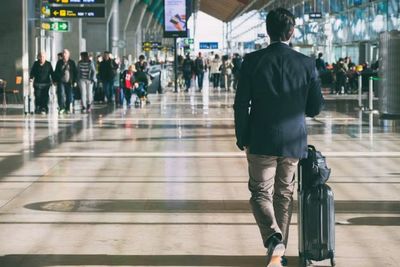 Imunitas Masyarakat Tinggi, Perlu Enggak Sih Vaksin Booster Kedua Buat Mudik Lebaran 2023?