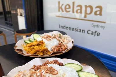 Kepincut Kuliner Indonesia, Bule Aussie Jualan Jamu hingga Jajanan Pasar di Sydney