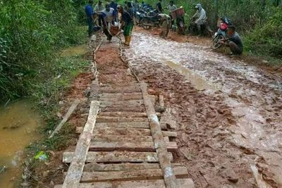 Dear Menteri Basuki, Belasan Tahun Warga Desa di Ogan Ilir Dambakan Jalan Mulus