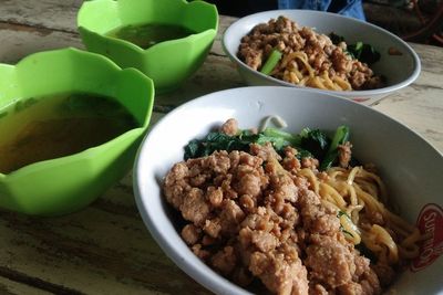 Cuma Rp11 Ribu, Cobain Nih Mie Ayam Yamin Kesayangan Orang Purwokerto: Ayamnya Melimpah