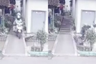 Kecebur ke Kali, Driver Ojol Ini Pilih Selamatkan Penumpang Dulu Ketimbang Motornya
