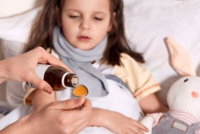 Peredaran Obat Sirop Praxion Disetop Sementara Buntut Kasus Ginjal Akut Pada Anak