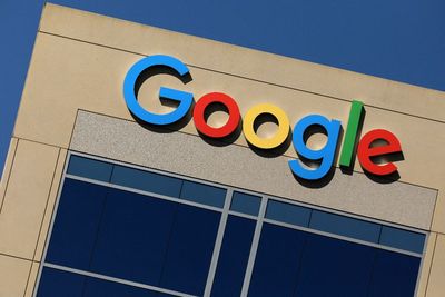 Ketar-ketir dengan ChatGPT, Google Ciptakan AI Pesaing Bernama Bard