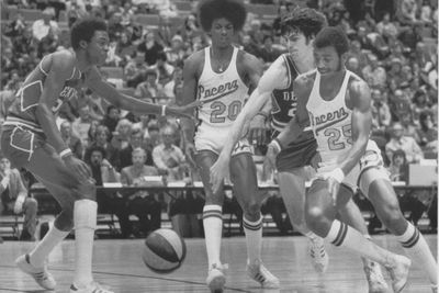 Gak Hanya di Indonesia, Perang Dukun Juga Pernah Hiasi Ajang NBA