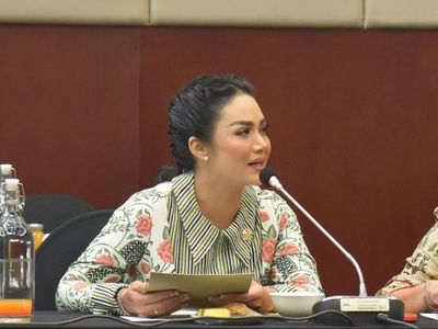 Krisdayanti Mundur dari Pilkada Kota Batu Meminta Maaf ke Megawati