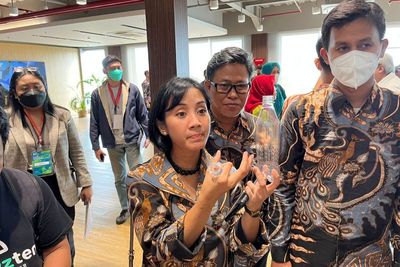 Resmikan Pabrik Botol Daur Ulang, Ini Cara CCEP Bangun Awareness Mendaur Ulang Plastik