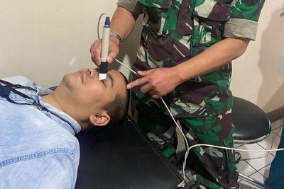 Aldila Jelita Minta Doa untuk Operasi Mata Indra Bekti Besok