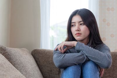 4 Zodiak yang Move On-nya Lama dari Mantan, Pikir-Pikir Lagi Kalau Mau Jalin Hubungan