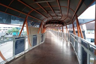 Setelah Panen Kritikan, Transjakarta Tegaskan Lewat Skywalk Kebayoran Lama Gratis!