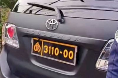 Terungkap! Ini Sosok Polisi Mertua Sopir Fortuner Viral yang Tabrak Ojol di Jaktim