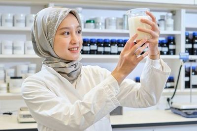 Disebut Rahasia Awet Muda Gita Savitri, Benarkah Childfree Bisa Jadi Anti Aging Alami?