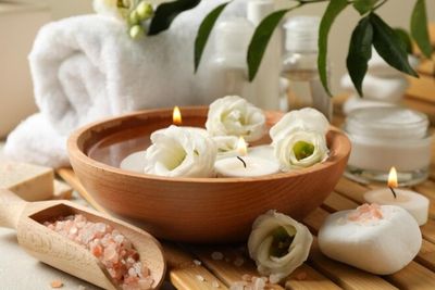 4 Cara Ciptakan Suasana Spa di Rumah, Gak Perlu Buang Uang Buat Manjakan Diri
