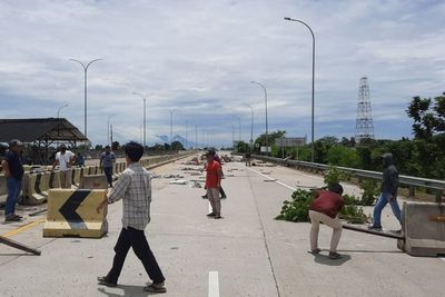 Tuntut Ganti Uang Ganti Rugi, Ahli Waris Blokade Jalan Tol Jatikarya 1