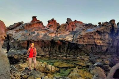 Unik! Ada Batu Karang Mirip Jamur di Pantai Wadu Mea NTT, Keindahannya Tak Ternilai