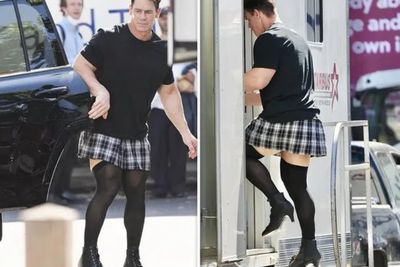 John Cena Tampil dengan Pakaian Feminim, Pakai Rok Sampai High Heels! Ini Penampakannya