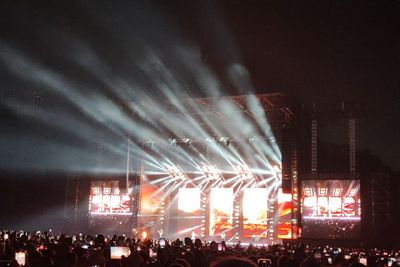 Intip Keseruan Konser Westlife The Wild Dreams Tour di Stadion Madya